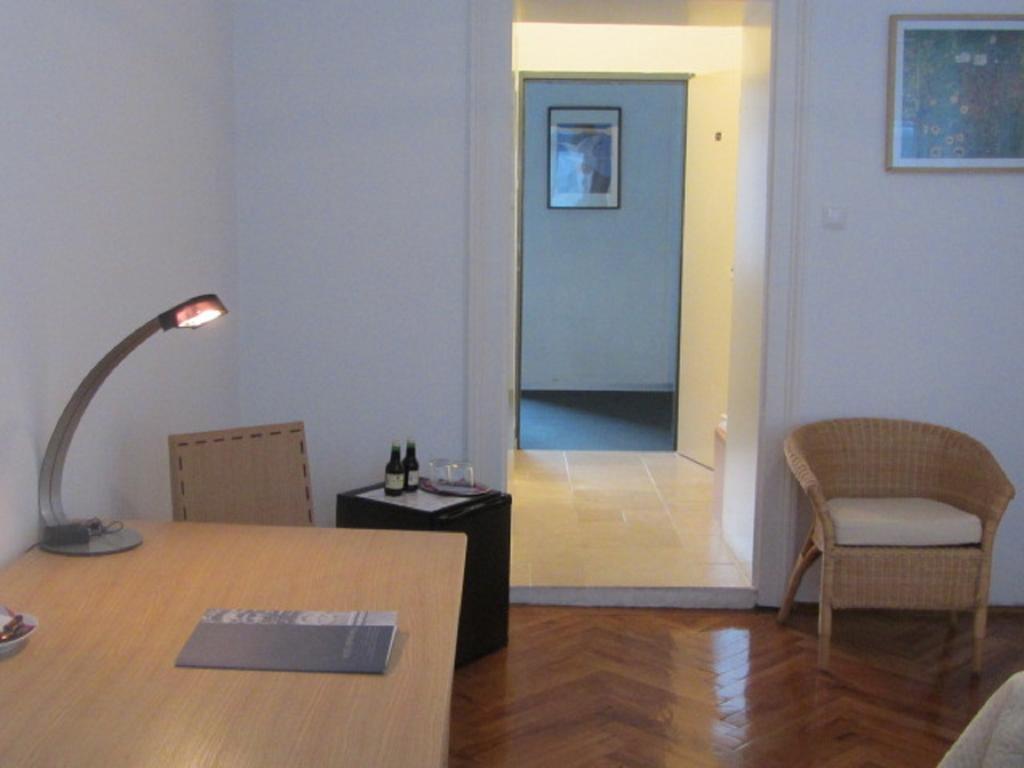 Hotel Wiener Kindl Habitación foto